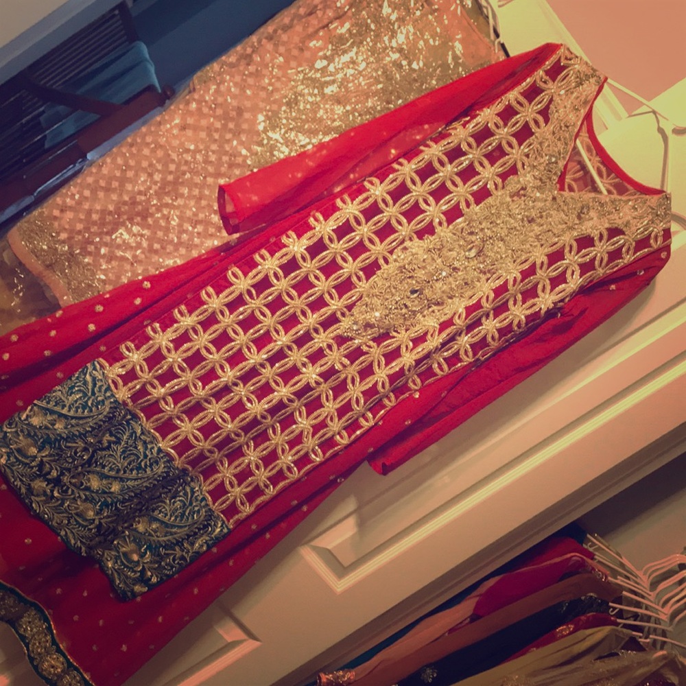 Pakistani/Indian shalwar kameez